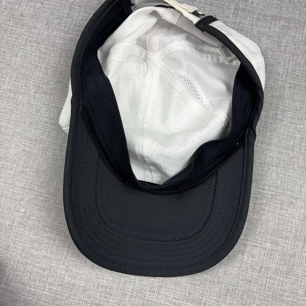 Nike Hat Cap Strap Back Mens One Size White Featherlight Dri-FIT Running Sport